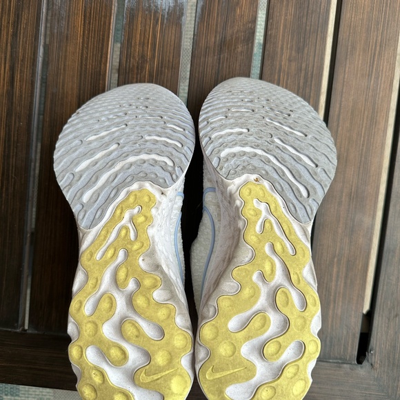 Nike React Infinity Run Flyknit 3 Running Shoes - Picture 5 of 6